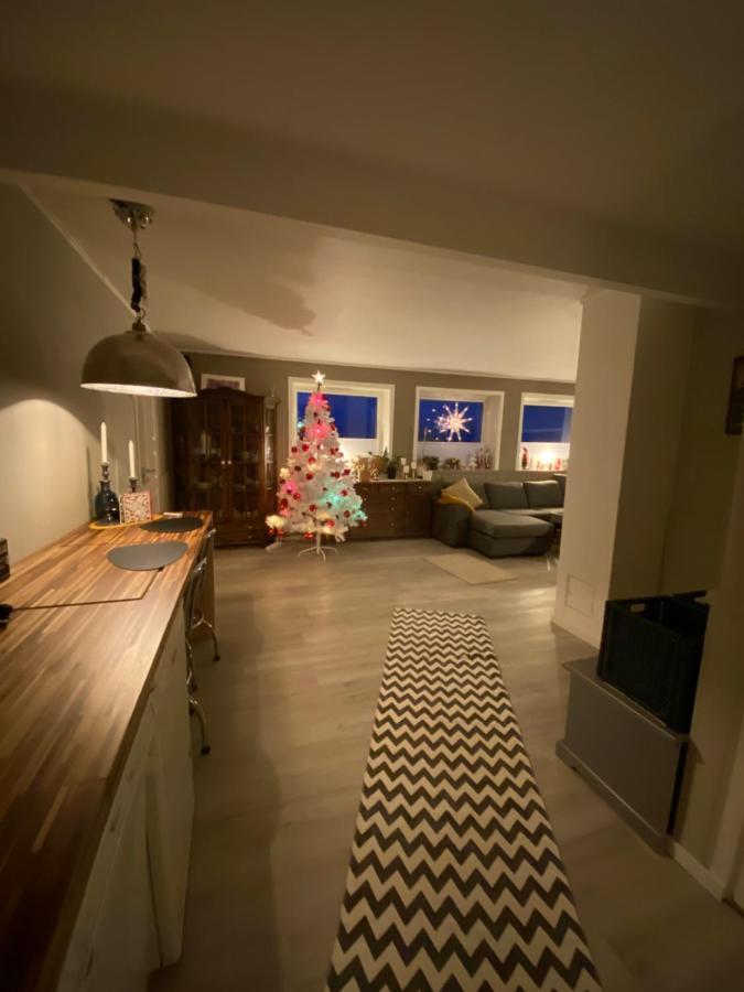 Lyngen, Mackay Appartment, Lyngen Lyngseidet Extérieur photo