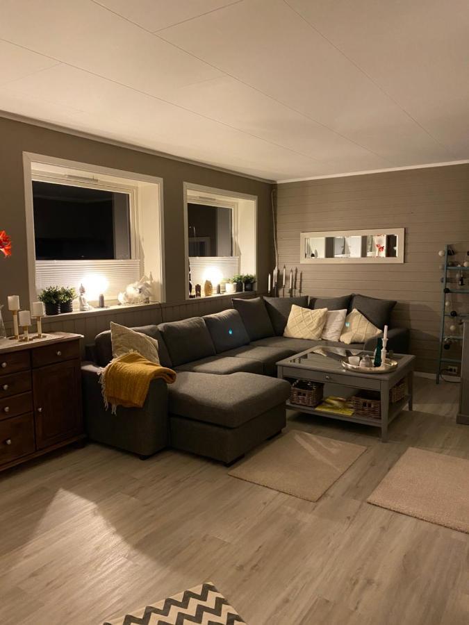 Lyngen, Mackay Appartment, Lyngen Lyngseidet Extérieur photo